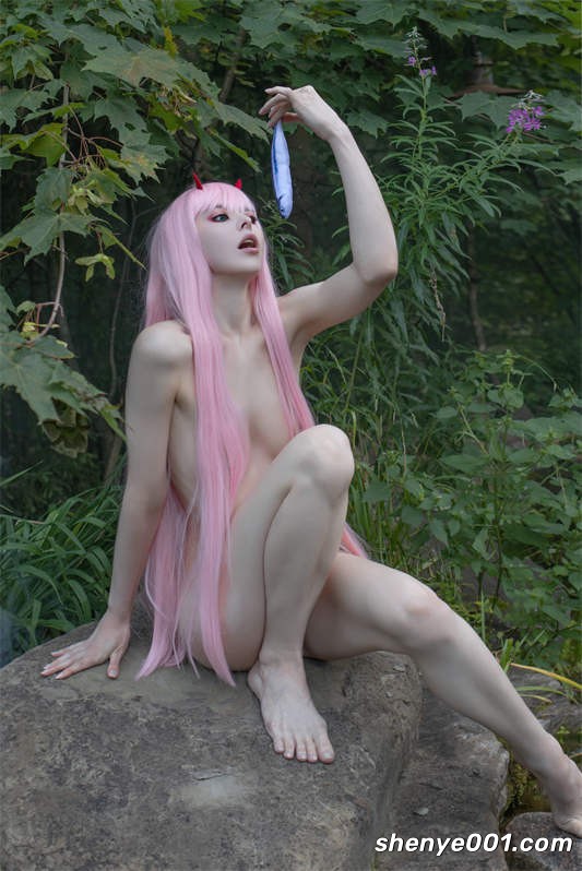 zerotwo018.jpg